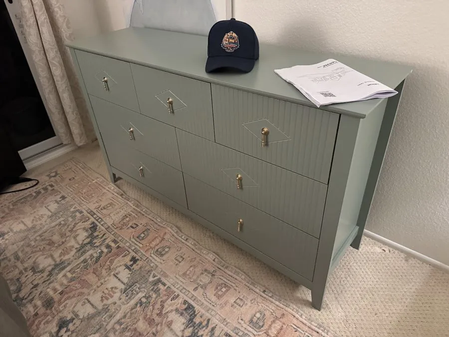Fluted 9-drawer dresser