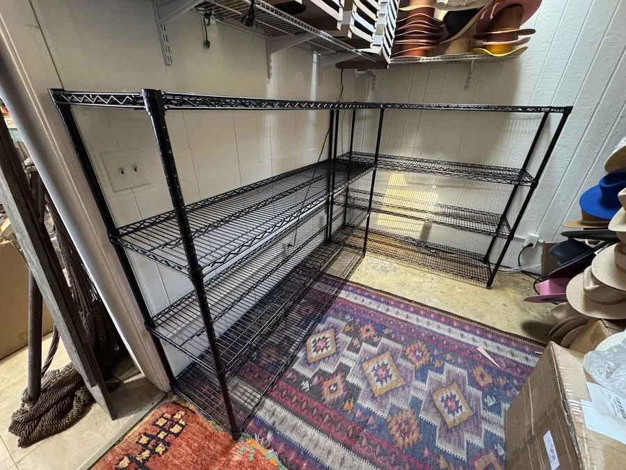 Wire storage shelving